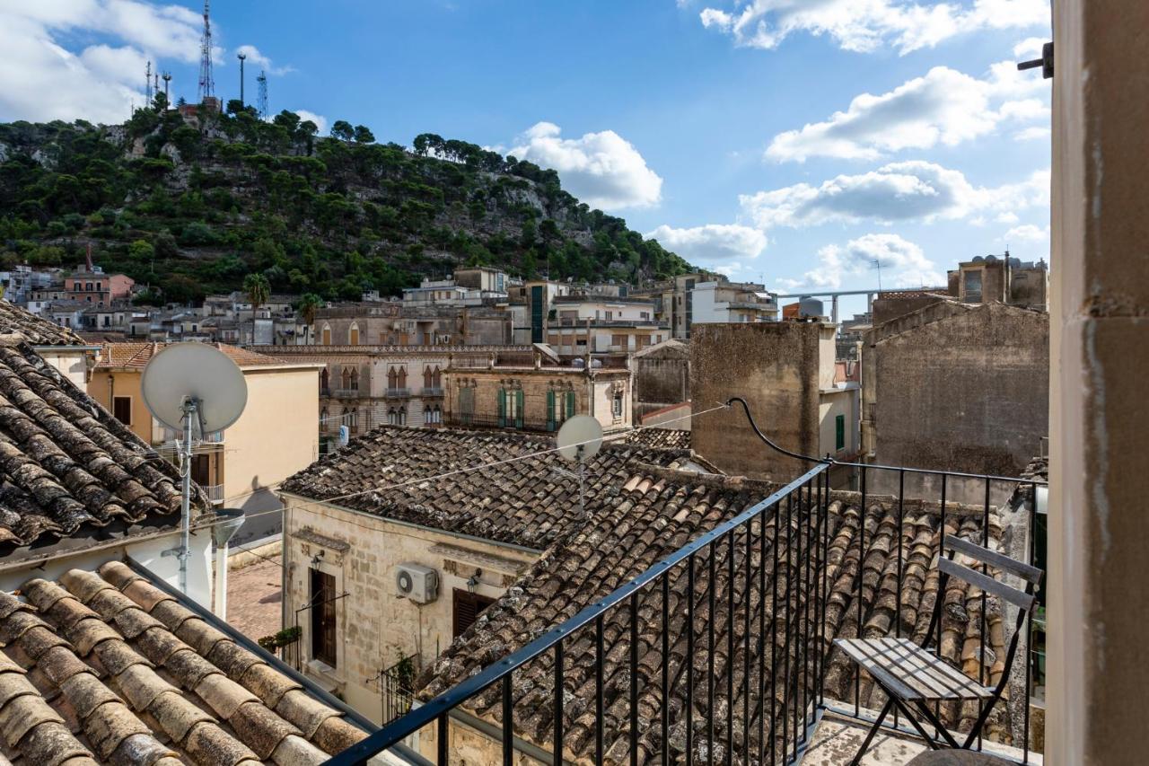 Misar-36 Hotel Modica Kültér fotó